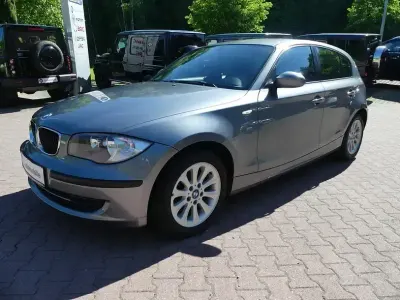 Gebraucht BMW 116 122 PS (89 kW) 2009 Grau Kleinwagen