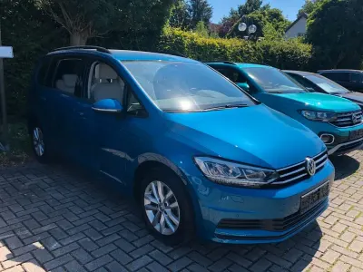 Gebraucht VW Touran Highline 150 PS (110 kW) 2017 Blau Van / Kleinbus