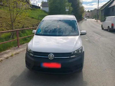 Gebraucht VW Caddy 102 PS (75 kW) 2019 Weiß Van / Kleinbus