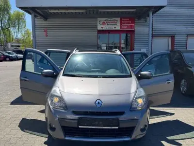 Begagnad Renault Clio II 101 HK (74 kW) 2010 Grå Sedan