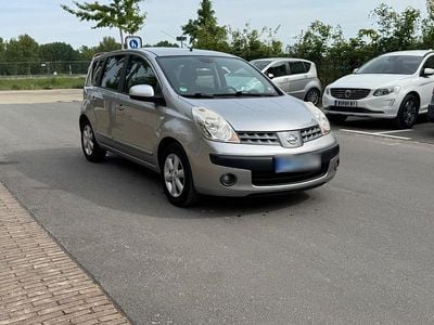 Begagnad Nissan Note 88 HK (64 kW) 2006 Silver Halvkombi