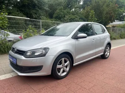 Gebraucht VW Polo Trendline 75 PS (55 kW) 2014 Silber Limousine