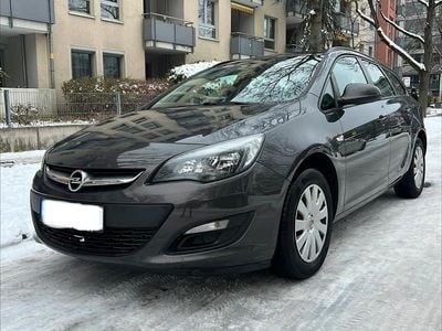 Grau Gebraucht 2015 Opel Astra Kombi | 4.399 € (Guter Preis)