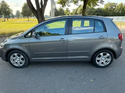 Gebraucht VW Golf Plus Cross Highline 122 PS (89 kW) 2013 Grau Van / Kleinbus