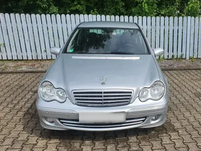 Gebraucht Mercedes C200 163 PS (119 kW) 2006 Silber Limousine