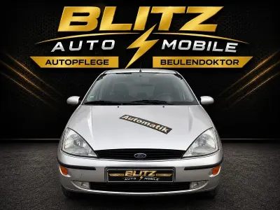 Gebraucht Ford Focus Ghia 101 PS (74 kW) 2000 Silber Limousine