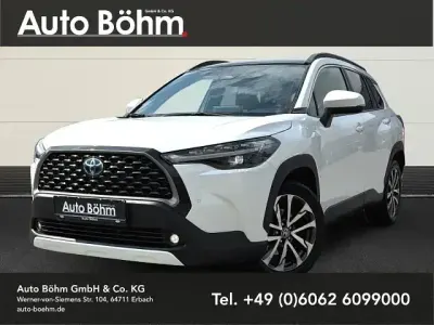 Usata Toyota Corolla Cross Team 197 CV (144 kW) 2023 Bianco SUV