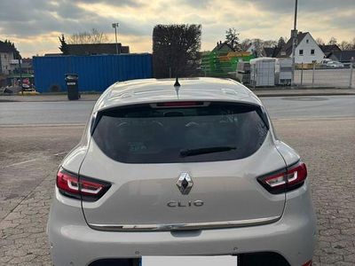 Gebraucht Renault Clio IV Initiale Paris 118 PS (86 kW) 2017 Beige Limousine