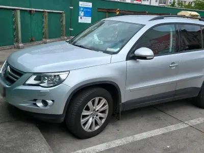 Gebraucht VW Tiguan 140 PS (102 kW) 2009 Silber SUV