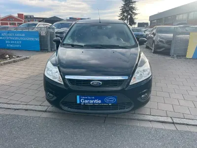 Gebraucht Ford Focus Viva 101 PS (74 kW) 2010 Schwarz Limousine