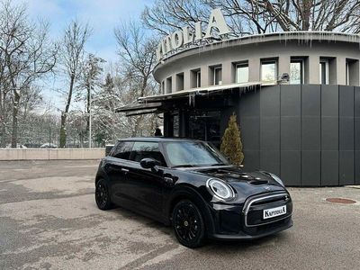 Gebraucht Mini Cooper SE Classic 135 kW (184 PS) 2023 Schwarz Kleinwagen