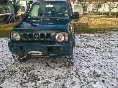 Grün Gebraucht 2000 Suzuki Jimny SUV | 4.900 € (Fairer Preis)
