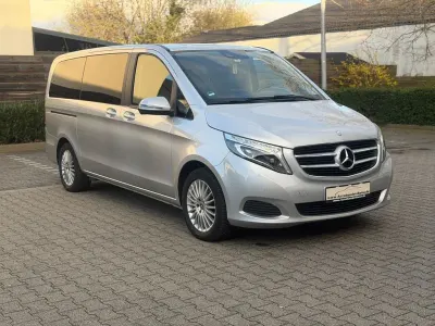 Gebraucht Mercedes V220 Edition 163 PS (119 kW) 2017 Silber Van / Kleinbus