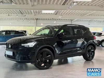 Używany Volvo XC40 Ultra 163 KM (119 kW) 2025 Czarny SUV