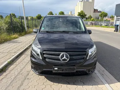 Gebraucht Mercedes Vito 190 PS (139 kW) 2022 Schwarz Van