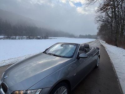 Gebraucht BMW 325 Cabriolet 218 PS (160 kW) 2007 Grau Cabrio