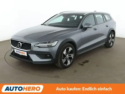 Gebraucht Volvo V60 CC 190 PS (139 kW) 2019 Grau Kombi
