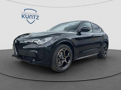 Neu Alfa Romeo Stelvio 280 PS (205 kW) 2025 Colore esterno nero vulcano, SUV