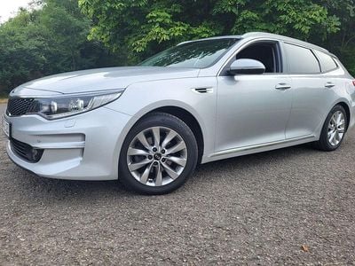 Gebraucht Kia Optima 141 PS (103 kW) 2018 Silber Kombi
