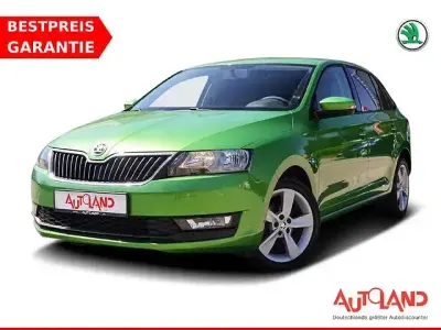 Gebraucht Skoda Rapid Ambition 95 PS (69 kW) 2017 Grün Kleinwagen