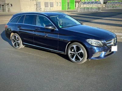 Gebraucht Mercedes C300e 306 PS (225 kW) 2020 Blau Kombi