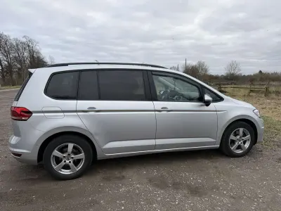 Gebraucht VW Touran Comfortline 116 PS (85 kW) 2016 Van / Kleinbus