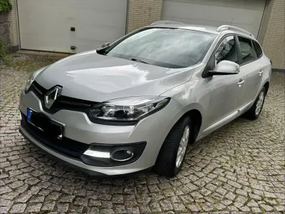 Gebraucht Renault Mégane GrandTour 110 PS (80 kW) 2014 Silber Kombi
