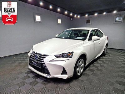 Gebraucht Lexus IS300h 223 PS (164 kW) 2019 Weiß Limousine