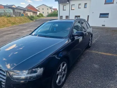 Gebraucht Audi A4 163 PS (119 kW) 2012 Schwarz Kombi