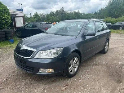 Gebraucht Skoda Octavia Impuls Edition 105 PS (77 kW) 2010 Anthracitegrau metallic Kombi
