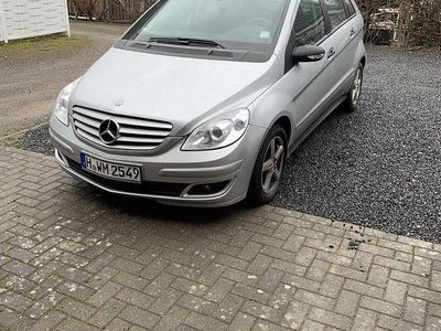 Gebraucht Mercedes B170 116 PS (85 kW) 2007 Silber Van / Kleinbus