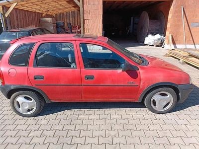Gebraucht Opel Corsa 60 PS (44 kW) 1996 Rot Kleinwagen