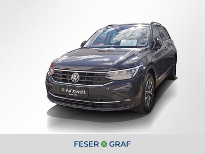Uranograu Gebraucht 2021 VW Tiguan Life SUV | 25.401 € (Fairer Preis)