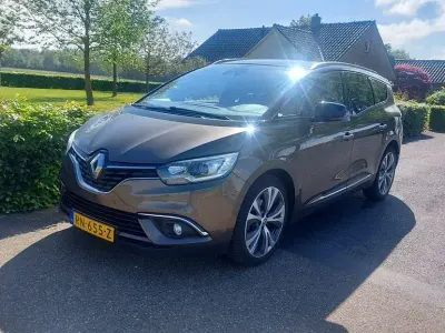 Gebraucht Renault Scenic E-Tech Intens 110 PS (80 kW) 2018 Braun Van / Kleinbus