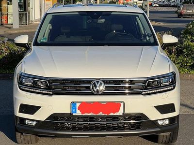 Weiß Gebraucht 2019 VW Tiguan Highline SUV | 23.999 € (Fairer Preis)
