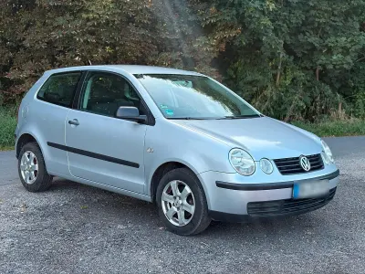 Gebraucht VW Polo 64 PS (47 kW) 2002 Silber Kleinwagen