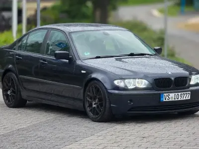 Gebraucht BMW 02 143 PS (105 kW) 2003 Blau Limousine