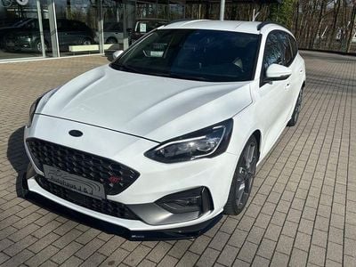 Gebraucht Ford Focus ST 280 PS (205 kW) 2019 Weiß Limousine