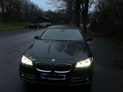 Gebraucht BMW 530 258 PS (189 kW) 2015 Grau Limousine