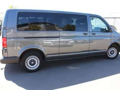 Gebraucht VW Caravelle Trendline 102 PS (75 kW) 2016 Grau Van