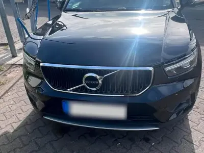 Gebraucht Volvo XC40 Momentum 150 PS (110 kW) 2019 Schwarz SUV