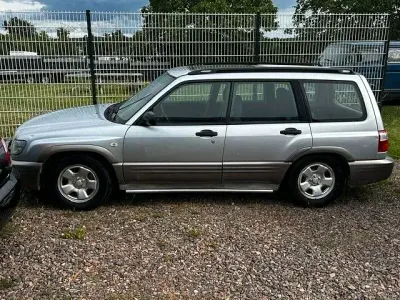 Gebraucht Subaru Forester 125 PS (91 kW) 2002 Silber SUV