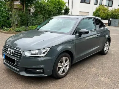 Gebraucht Audi A1 95 PS (69 kW) 2017 Grau Kleinwagen