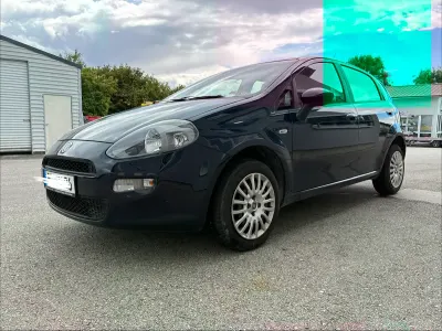 Gebraucht Fiat Punto 77 PS (56 kW) 2012 Blau Kleinwagen