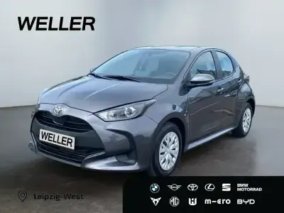Gebraucht Toyota Yaris Comfort 72 PS (52 kW) 2024 Grau Kleinwagen