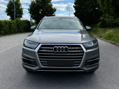 Gebraucht Audi Q7 Comfort 272 PS (200 kW) 2015 Grau SUV