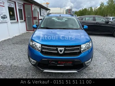 Gebraucht Dacia Sandero Prestige 90 PS (66 kW) 2015 Blau SUV