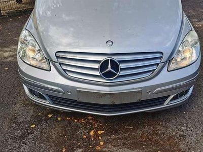 Mercedes 200