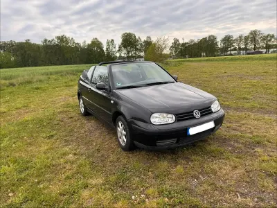 Gebraucht VW Golf 101 PS (74 kW) 2000 Blau Cabrio