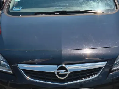 Gebraucht Opel Astra Sport 140 PS (102 kW) 2011 Schwarz Kombi